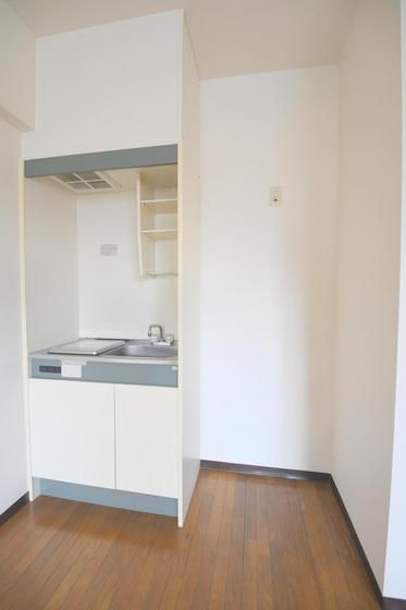 �y�L�b�`���z�@