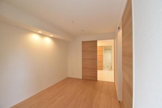 �y���̑������E�X�y�[�X�z�@