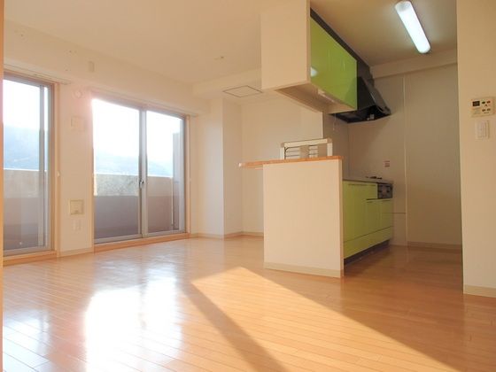 �y���̑������E�X�y�[�X�z�@