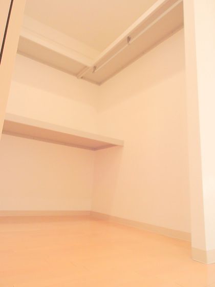 �y���̑��ݔ��z�@