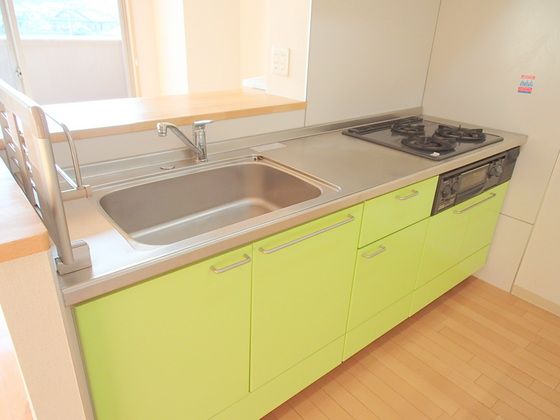 �y�L�b�`���z�@