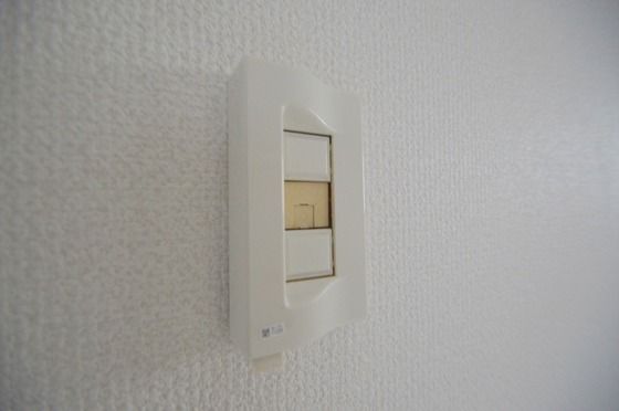 �y���̑��ݔ��z�@