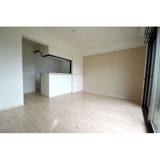 �y�����E���r���O�z�@