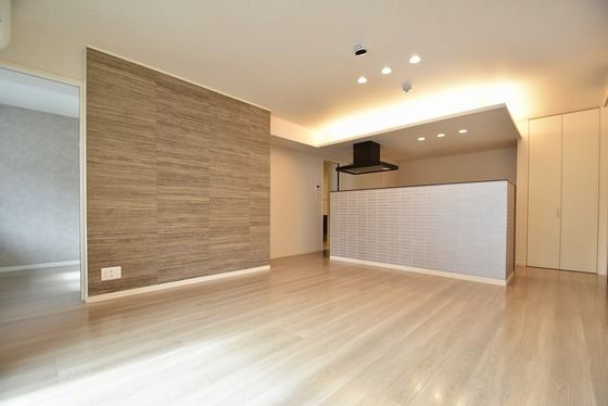 �y���̑������E�X�y�[�X�z�@