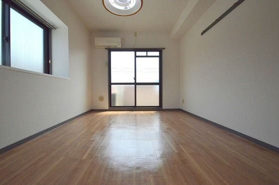 �y�����E���r���O�z�@���邢�m��