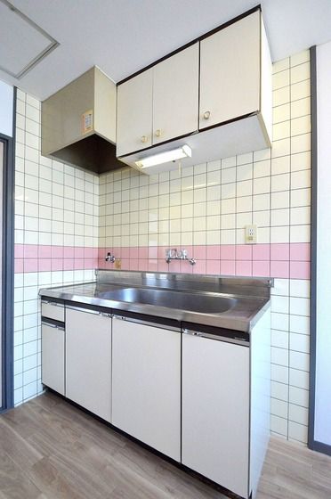 �y�L�b�`���z�@