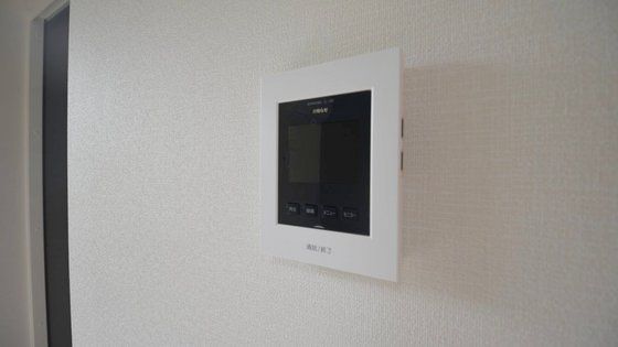 �y�Z�L�����e�B�z�@