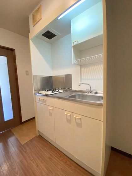 �y�L�b�`���z�@