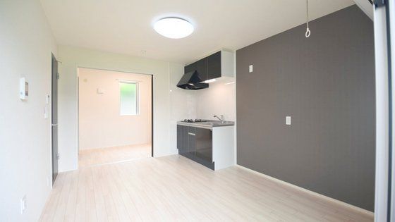 �y�����E���r���O�z�@