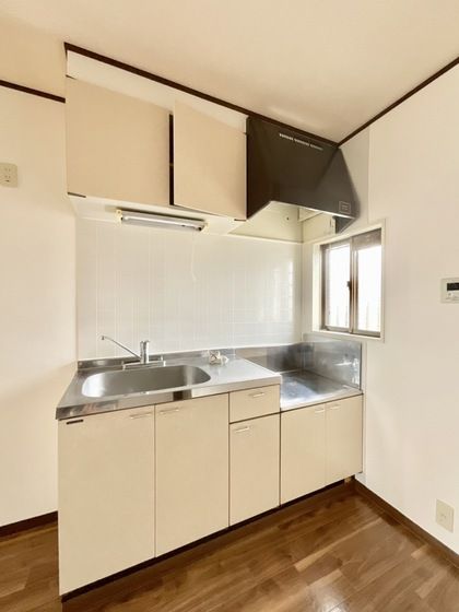 �y�L�b�`���z�@