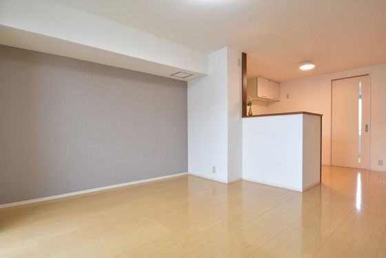 �y�����E���r���O�z�@