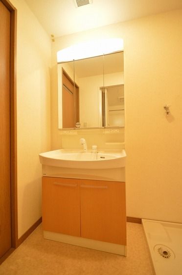 �y���̑��ݔ��z�@