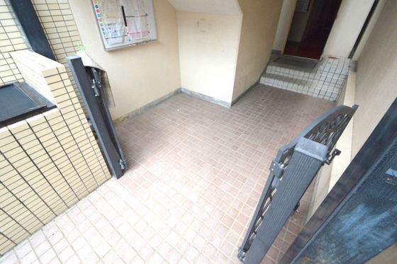 �y�Z�L�����e�B�z�@1�K�G���g�����X�̖�