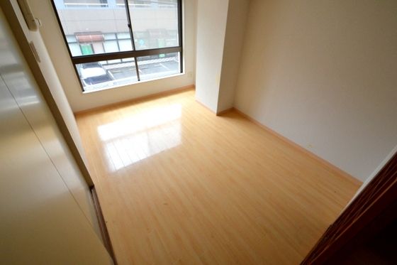 �y�����E���r���O�z�@�m��6��