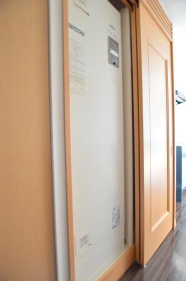 �y���̑��ݔ��z�@�d�C������