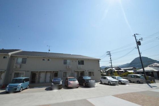 �y���]�z�@