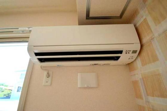 �y���̑��ݔ��z�@�G�A�R��