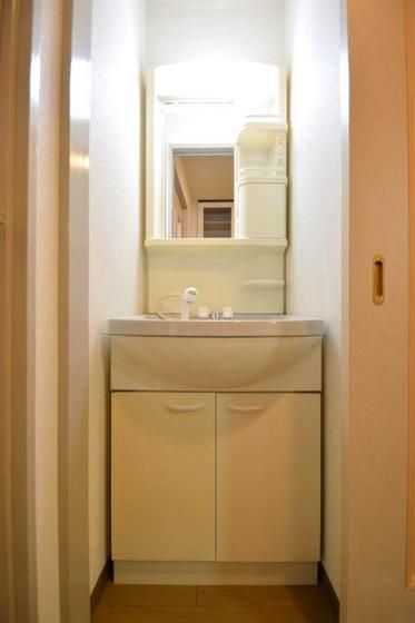 �y���ʏ��z�@�Ɨ����ʑ�L��������̐g�x�x���y�X�ł�)^o^(