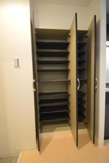 �y���[�z�@�V���[�Y�a�n�w