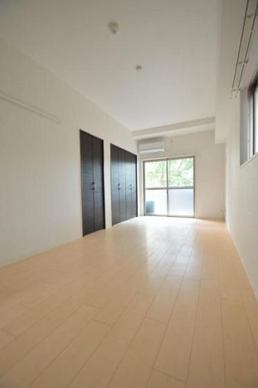 �y�����E���r���O�z�@�m��9.4��