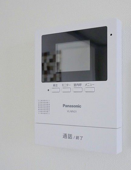 �y�Z�L�����e�B�z�@