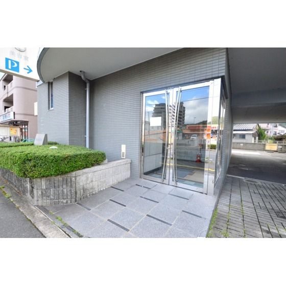 �G���g�����X