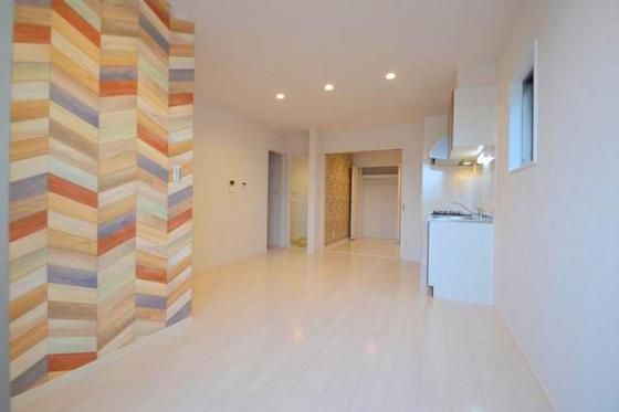 �y�����E���r���O�z�@