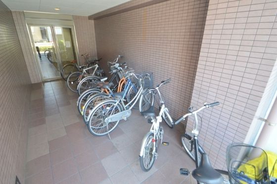 ���փX�y�[�X