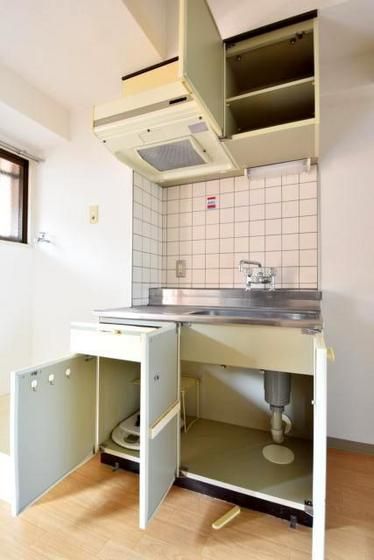 �y�L�b�`���z�@