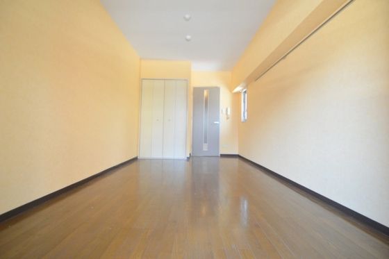 �y�����E���r���O�z�@�L�X8.6���̗m����ԁ�C���e���A���y���߂܂��I