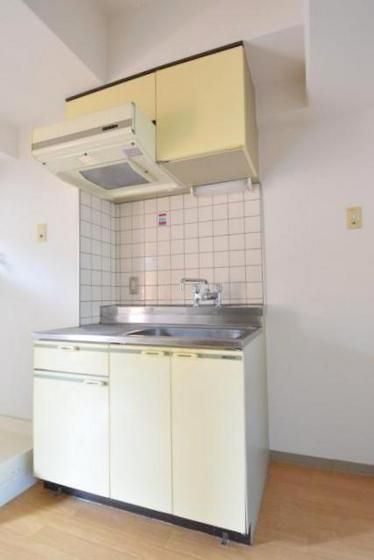 �y�L�b�`���z�@