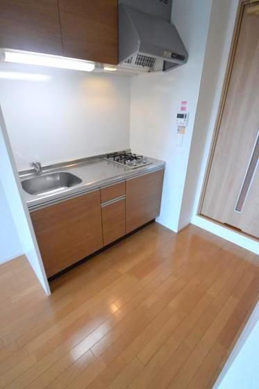 �y�L�b�`���z�@