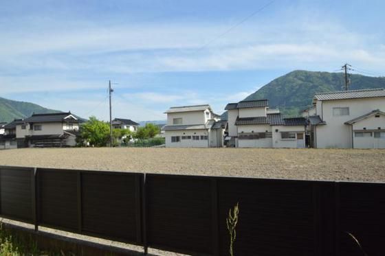 �y���]�z�@