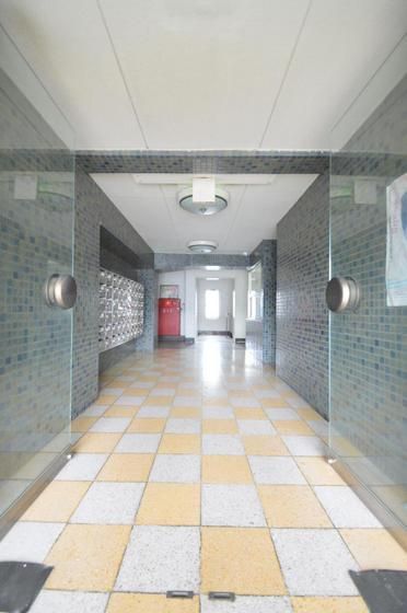 �G���g�����X