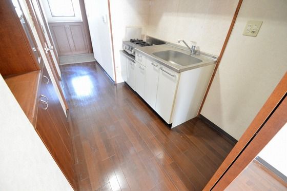 �y�L�b�`���z�@