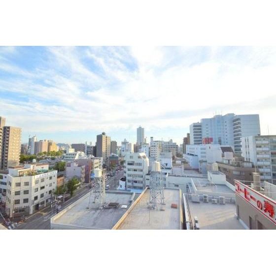 �y���]�z�@���]