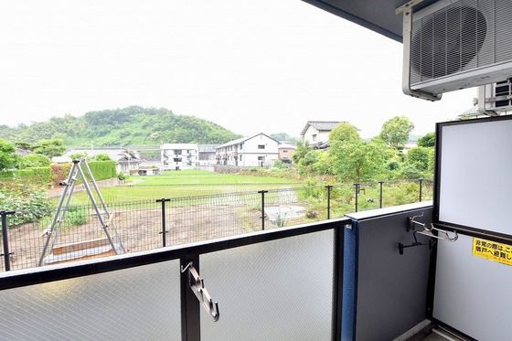 �y���]�z�@