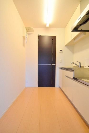 �y�L�b�`���z�@