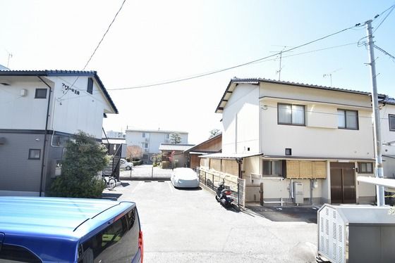 �y���]�z�@