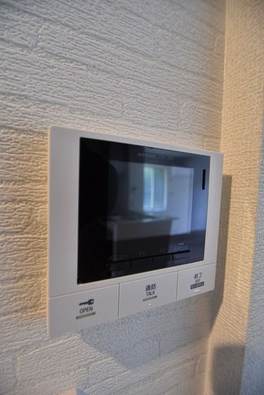 �y�Z�L�����e�B�z�@