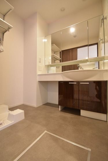 �y���ʏ��z�@