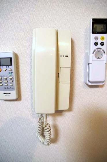 �y�Z�L�����e�B�z�@