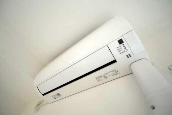 �y���̑��ݔ��z�@�G�A�R��