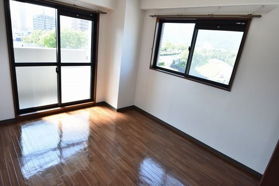 �y���̑������E�X�y�[�X�z�@