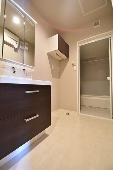 �y���ʏ��z�@