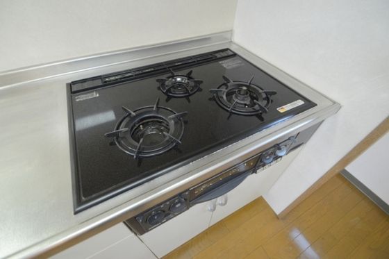 �y�L�b�`���z�@�������D���̕��Ɂ�3���K�X�R�������O�����t����