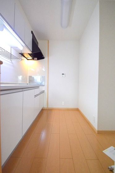 �y���̑��z�@�①�ɒu�����������Ɗm�ۂł��܂�