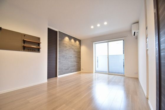 �y���̑������E�X�y�[�X�z�@