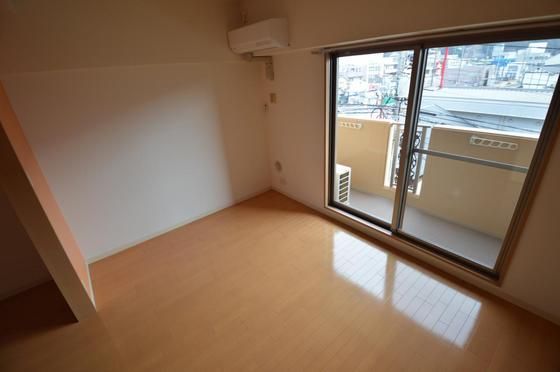 �y���̑��ݔ��z�@�G�A�R��1��t����