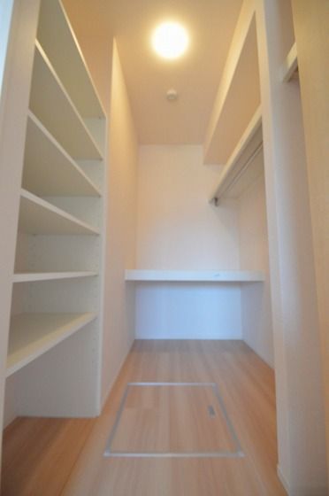 �y���[�z�@